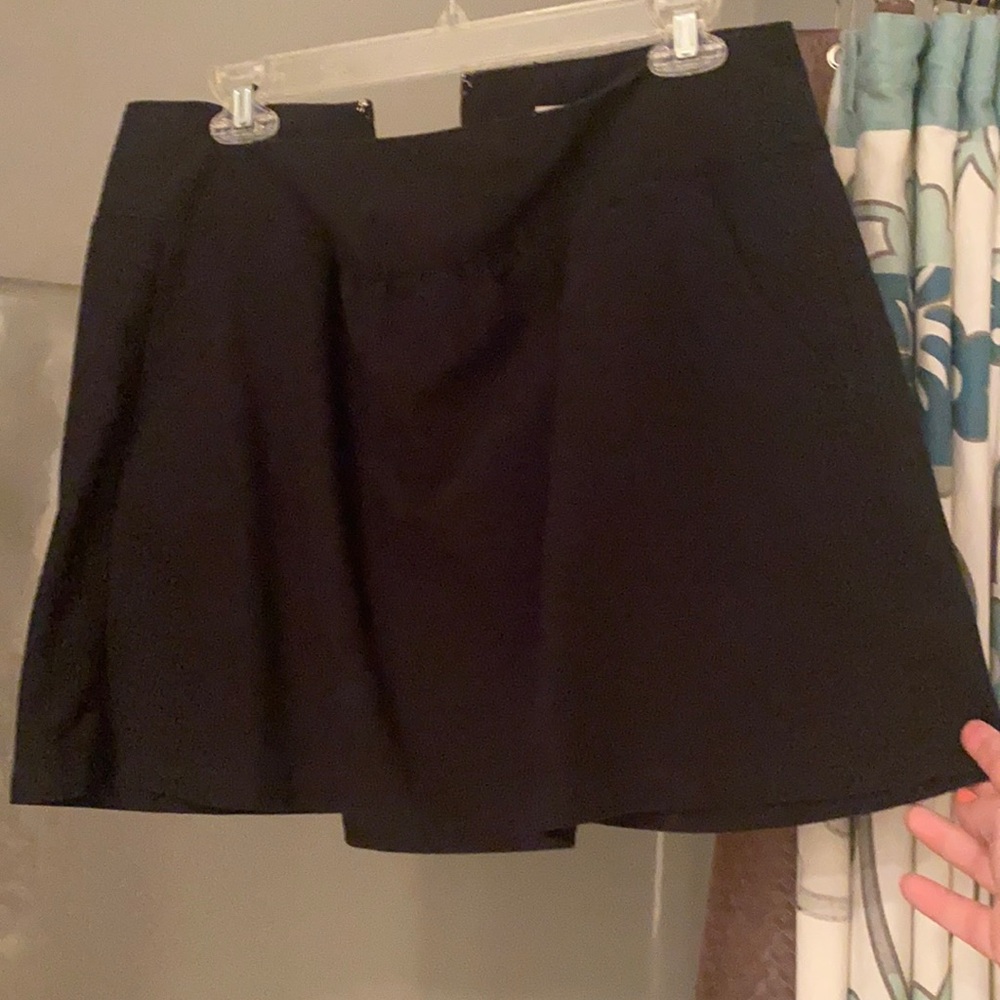 Black Old Navy skirt